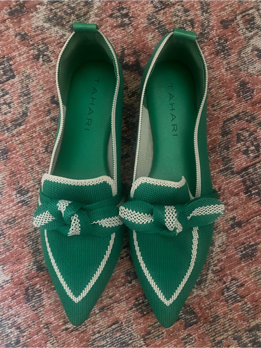 Tahari Florentia Green Pointed Toe Knot Mesh Ballet Flats - Picture 2 of 6